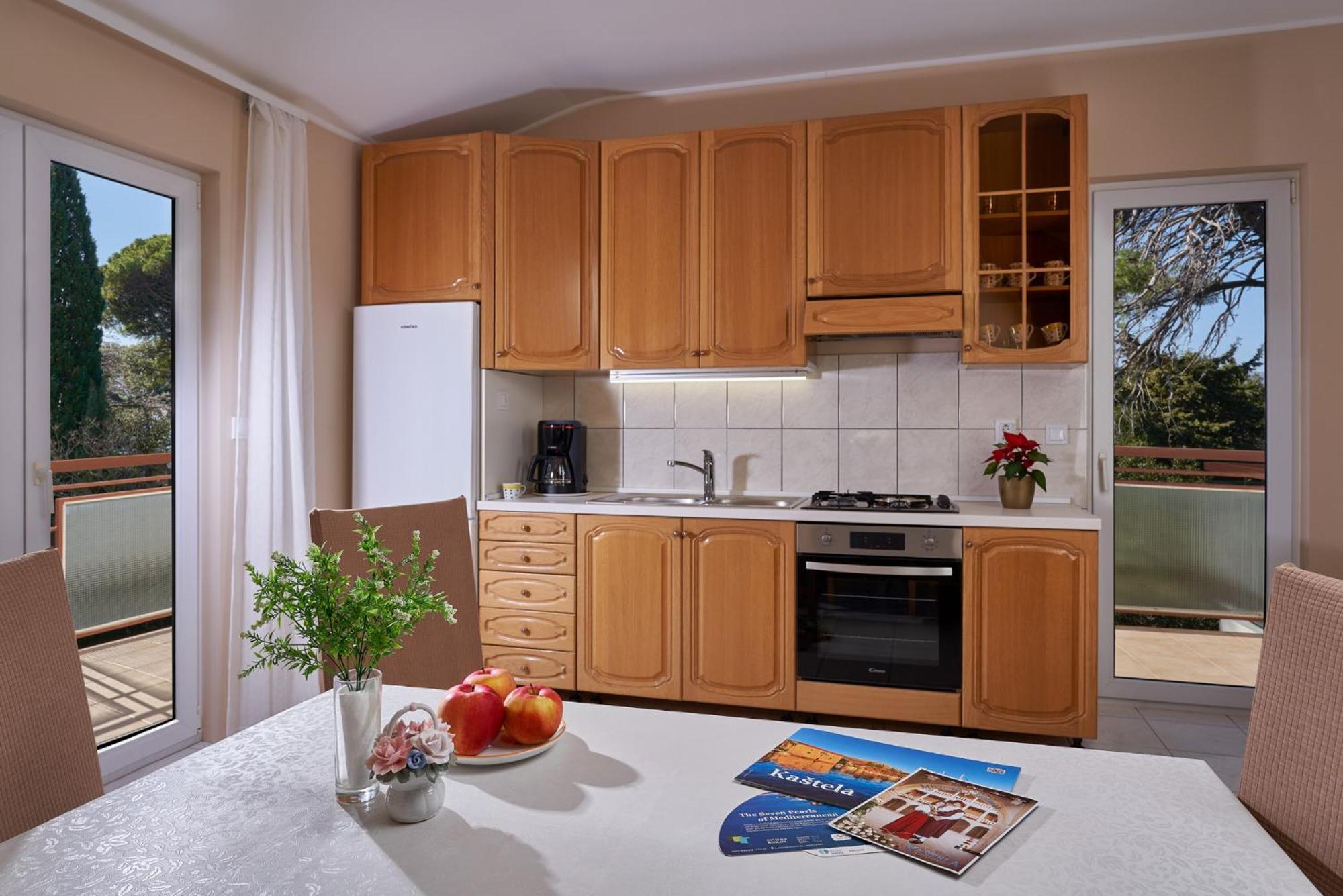 Appartamento Palmaja Kaštela Esterno foto